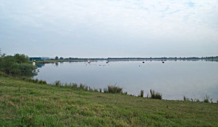 Hoveringham Sailing Pit